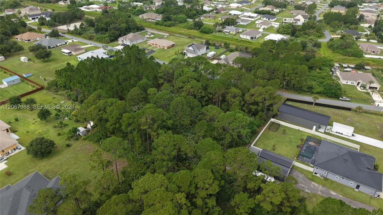 待售: $160,000 (1.05 acres)