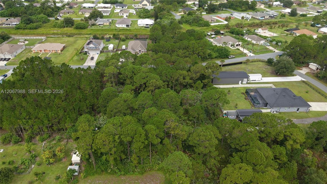 待售: $160,000 (1.05 acres)
