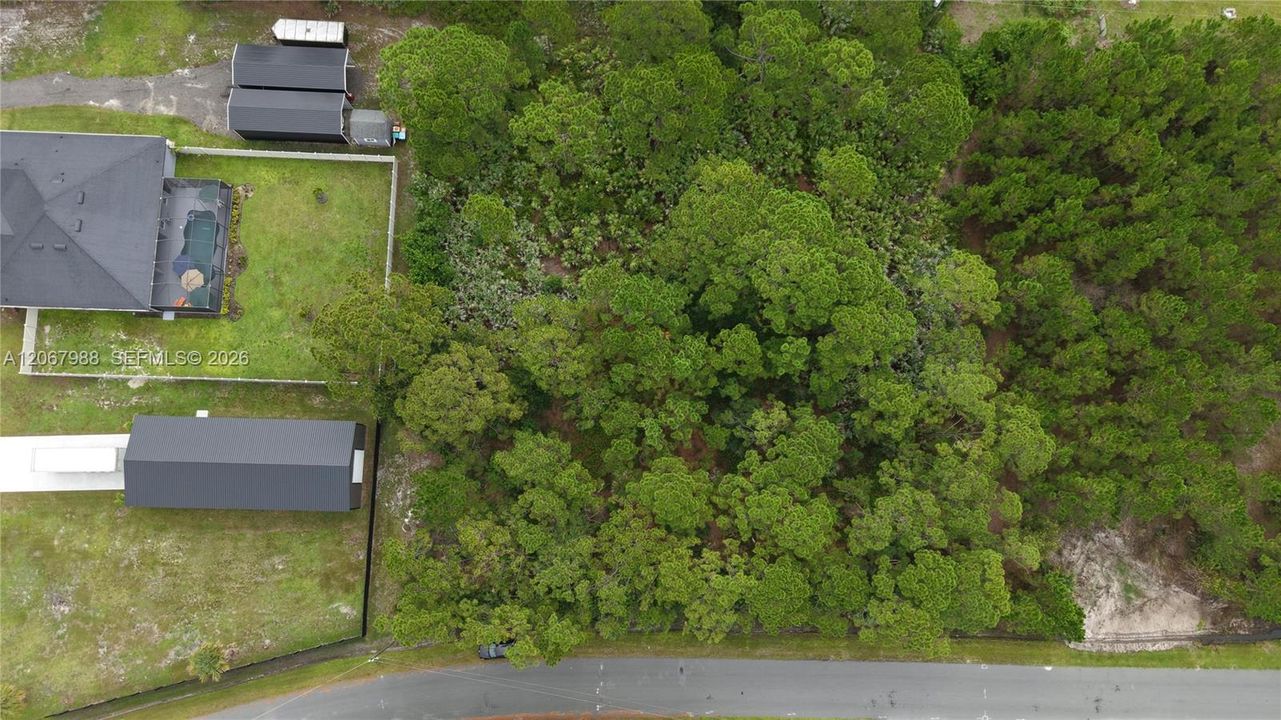 待售: $160,000 (1.05 acres)