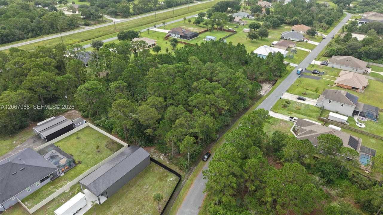 待售: $160,000 (1.05 acres)