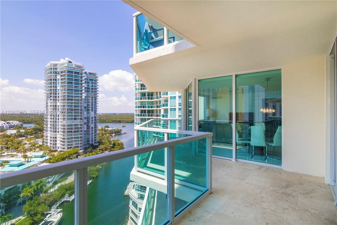 For Sale: $895,000 (3 beds, 2 baths, 1492 Square Feet)