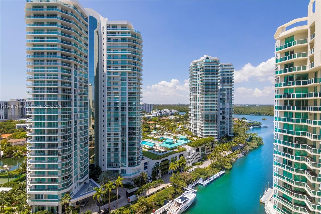 For Sale: $895,000 (3 beds, 2 baths, 1492 Square Feet)