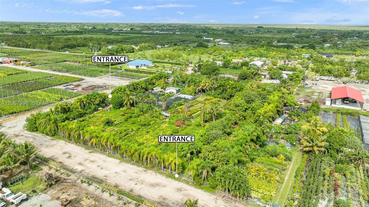 En Venta: $649,999 (2.54 acres)