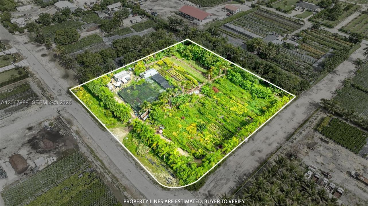 En Venta: $649,999 (2.54 acres)