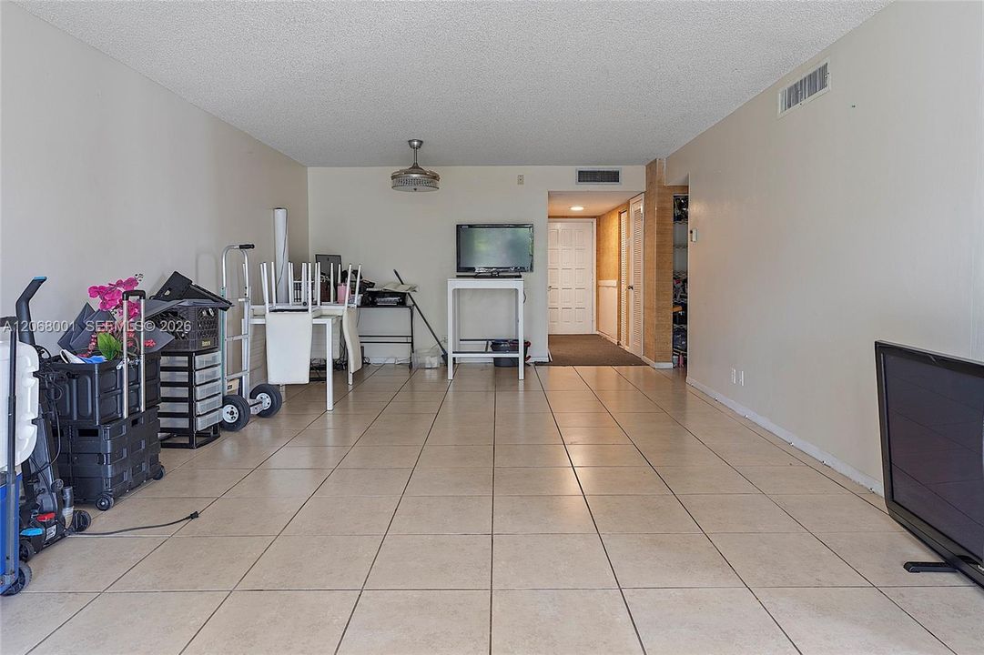 For Sale: $96,000 (2 beds, 2 baths, 1200 Square Feet)
