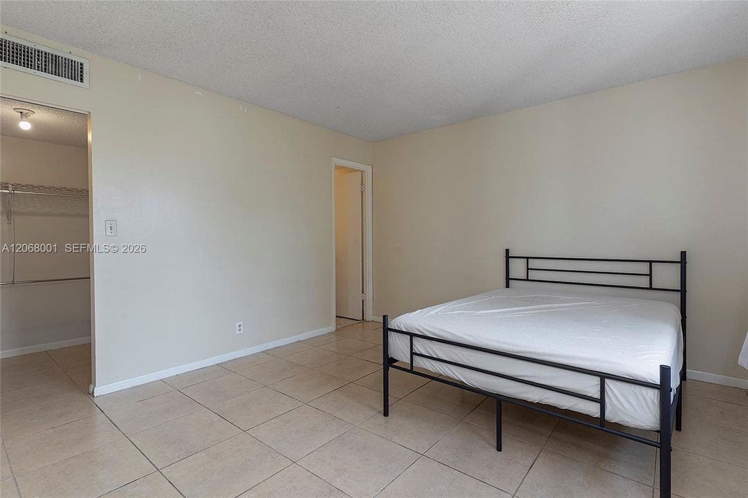 For Sale: $96,000 (2 beds, 2 baths, 1200 Square Feet)