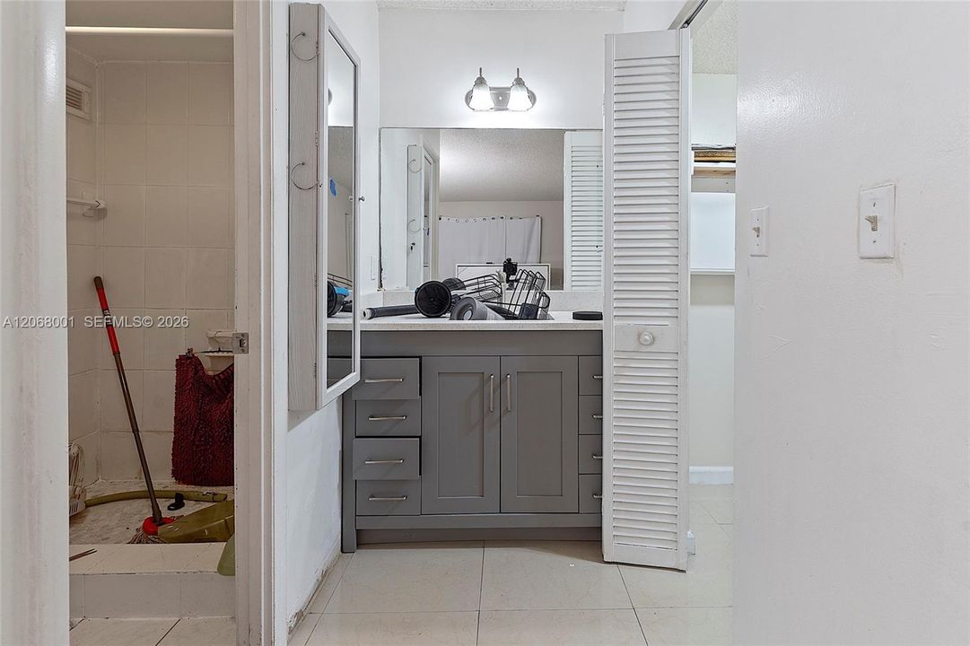 For Sale: $96,000 (2 beds, 2 baths, 1200 Square Feet)