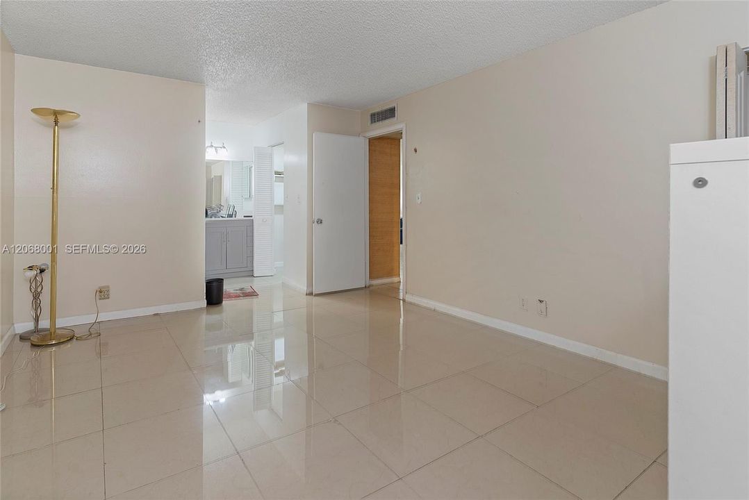 For Sale: $96,000 (2 beds, 2 baths, 1200 Square Feet)