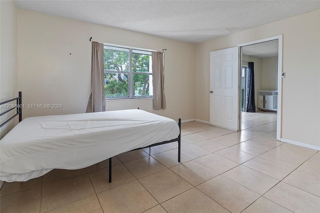 For Sale: $96,000 (2 beds, 2 baths, 1200 Square Feet)
