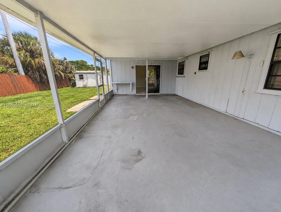 En Venta: $319,999 (4 camas, 2 baños, 1893 Pies cuadrados)