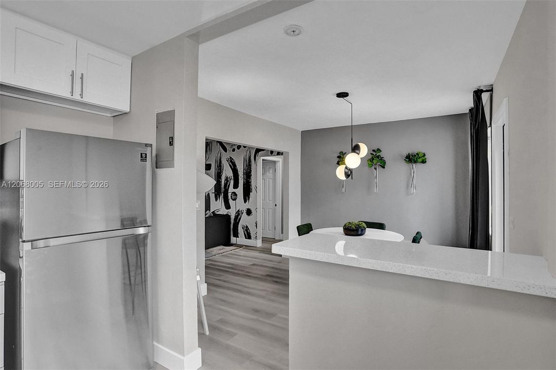 For Rent: $4,500 (2 beds, 2 baths, 1000 Square Feet)