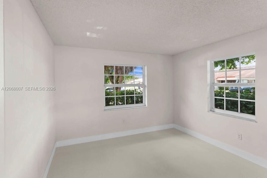 Active With Contract: $3,800 (4 beds, 2 baths, 1616 Square Feet)