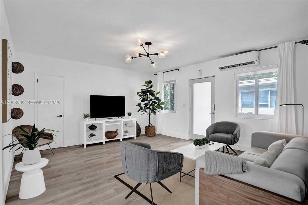 For Rent: $4,500 (2 beds, 2 baths, 1000 Square Feet)