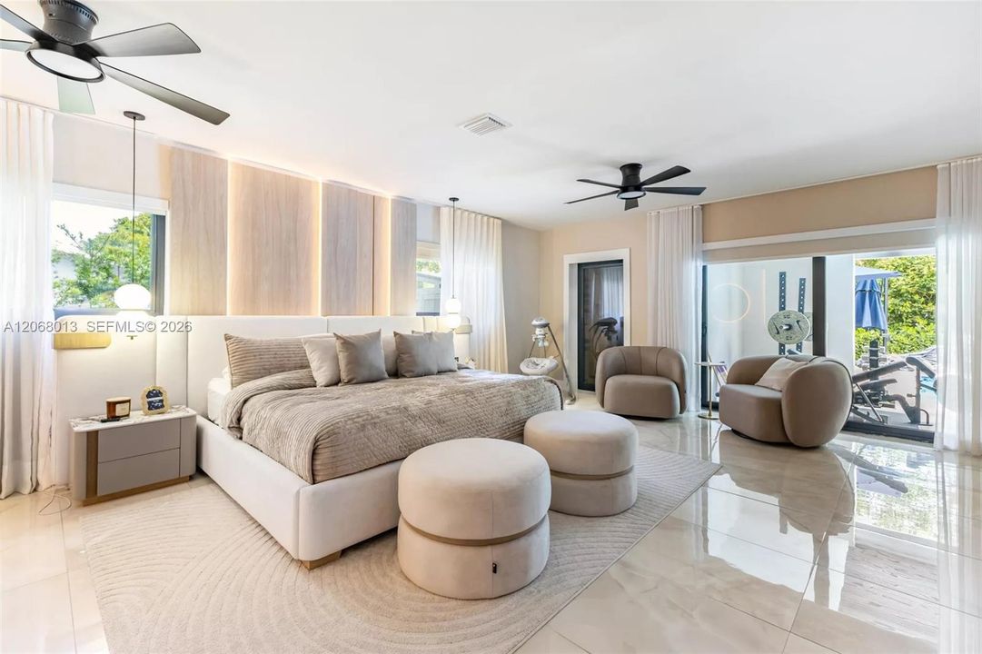 For Sale: $1,999,900 (4 beds, 4 baths, 2024 Square Feet)