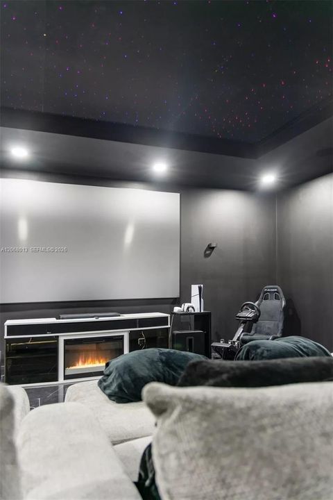 For Sale: $1,999,900 (4 beds, 4 baths, 2024 Square Feet)