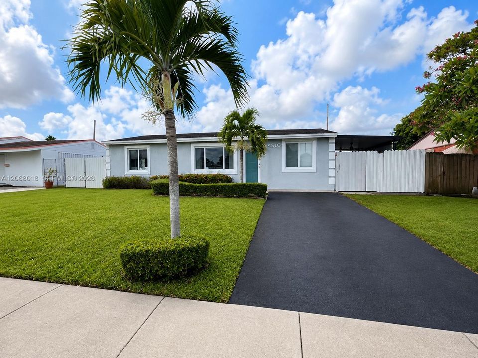 For Sale: $515,000 (3 beds, 2 baths, 1130 Square Feet)