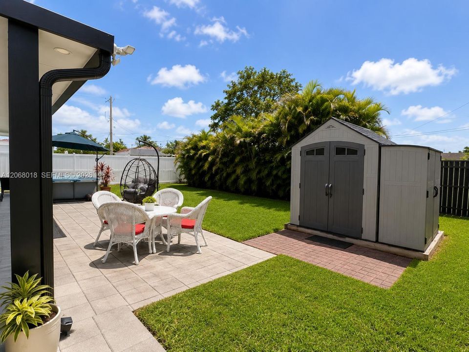 For Sale: $515,000 (3 beds, 2 baths, 1130 Square Feet)