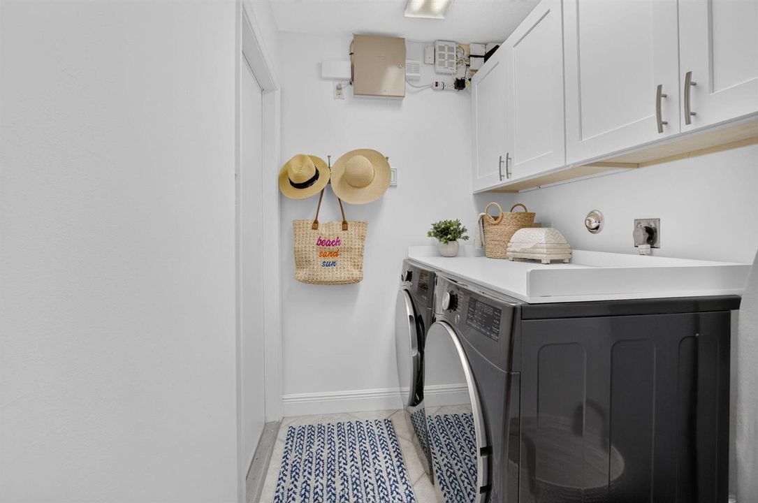 Front loading washer & dryer