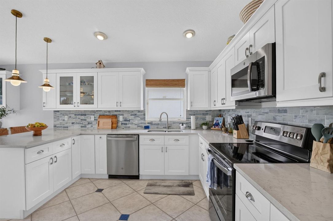 Lots of cabinets and counter space
