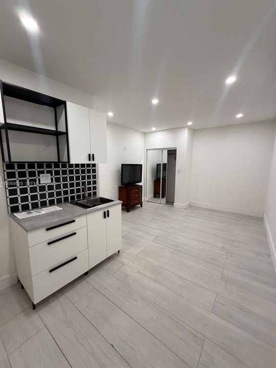 For Rent: $2,000 (0 beds, 1 baths, 0 Square Feet)
