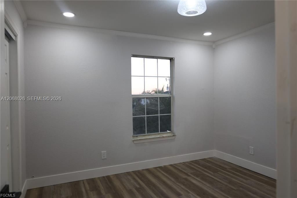 For Sale: $346,200 (4 beds, 3 baths, 1712 Square Feet)