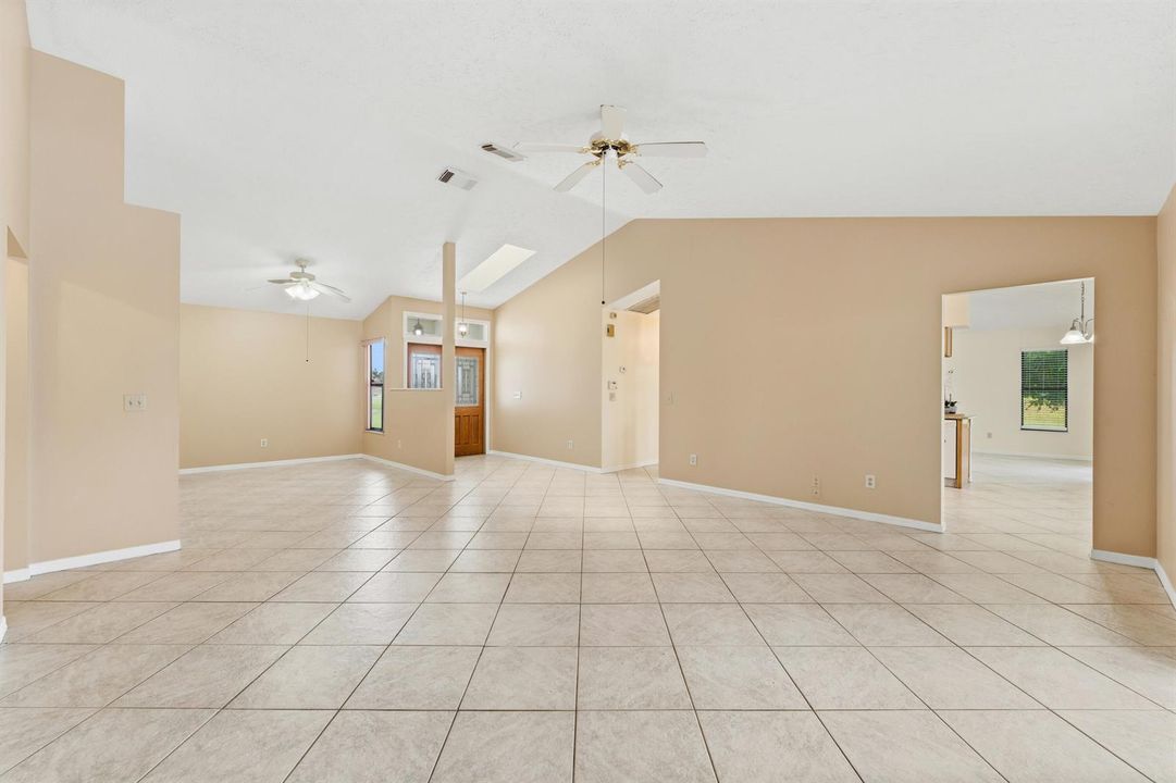 Large living/dining Combo
