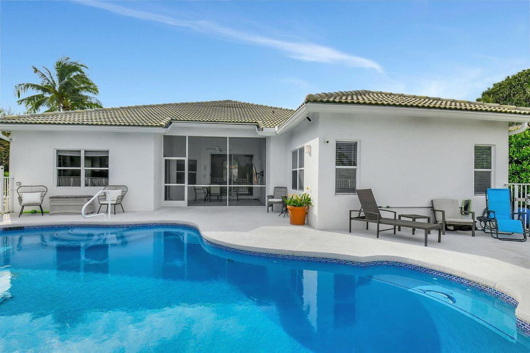 11723 pool 4