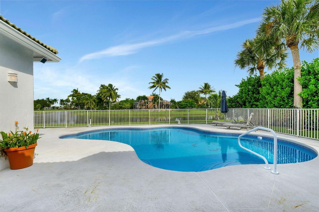 11723 pool 1