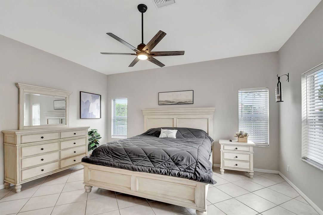 11723 master bedroom 1