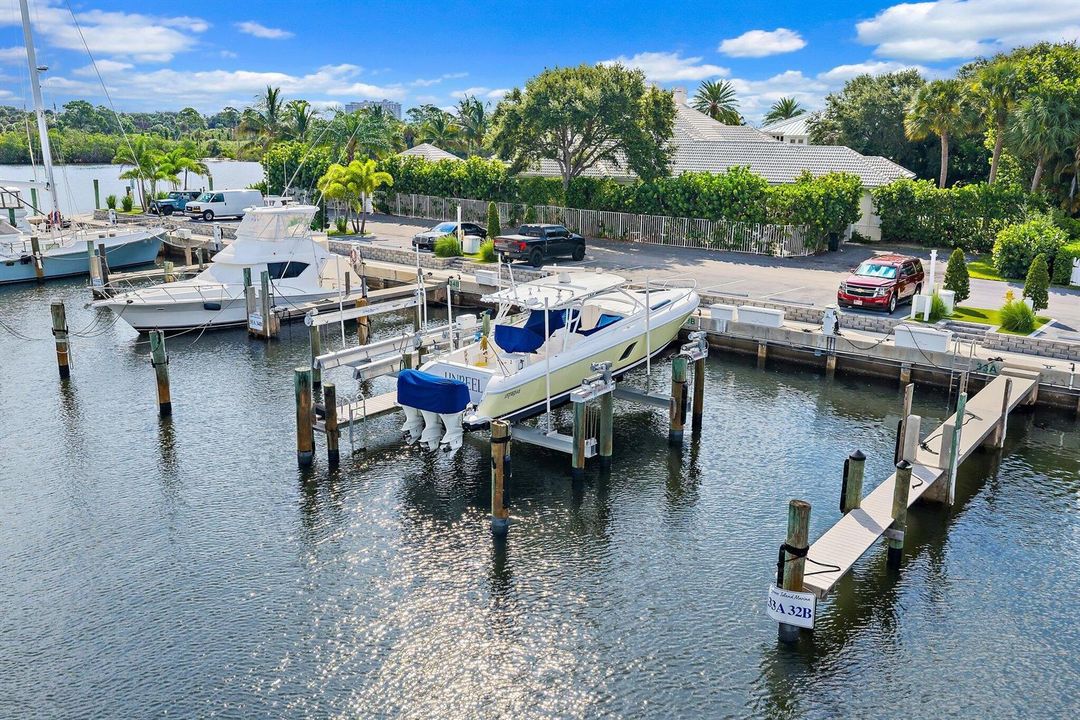 019-14410PalmwoodRd-33B-PalmBeachGardens