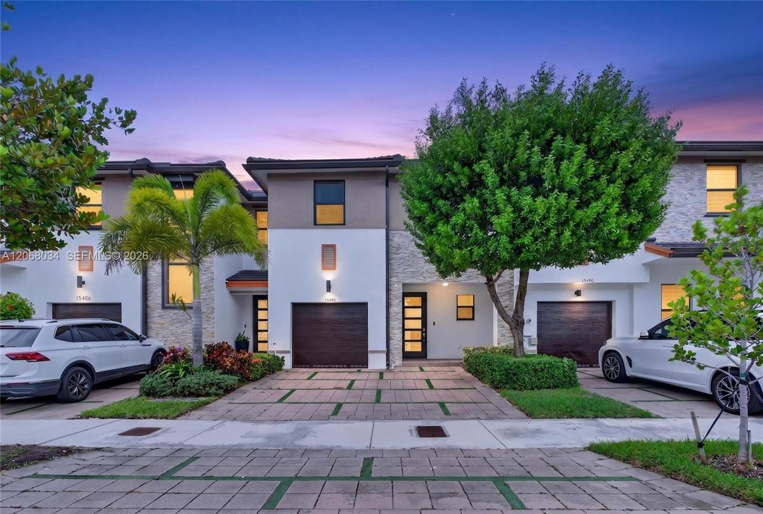 En Venta: $570,000 (3 camas, 2 baños, 1743 Pies cuadrados)