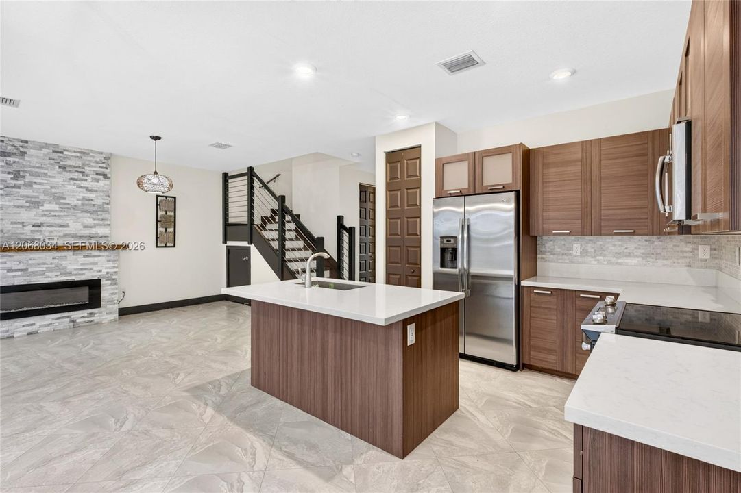 En Venta: $570,000 (3 camas, 2 baños, 1743 Pies cuadrados)