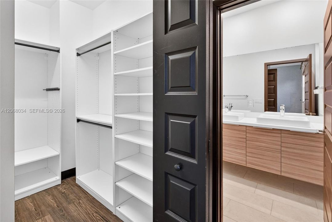 En Venta: $570,000 (3 camas, 2 baños, 1743 Pies cuadrados)