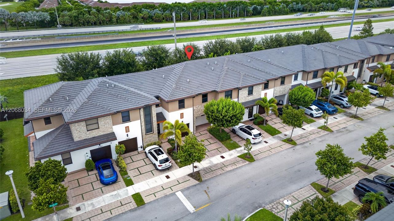 En Venta: $570,000 (3 camas, 2 baños, 1743 Pies cuadrados)