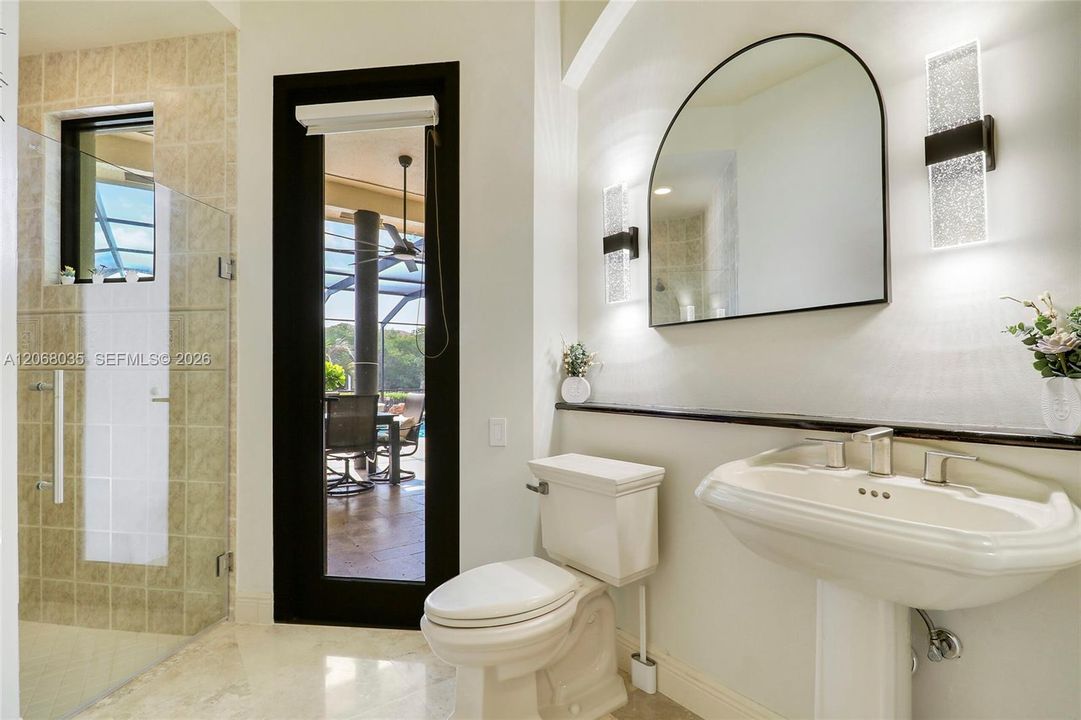 En Venta: $4,798,999 (4 camas, 5 baños, 4650 Pies cuadrados)