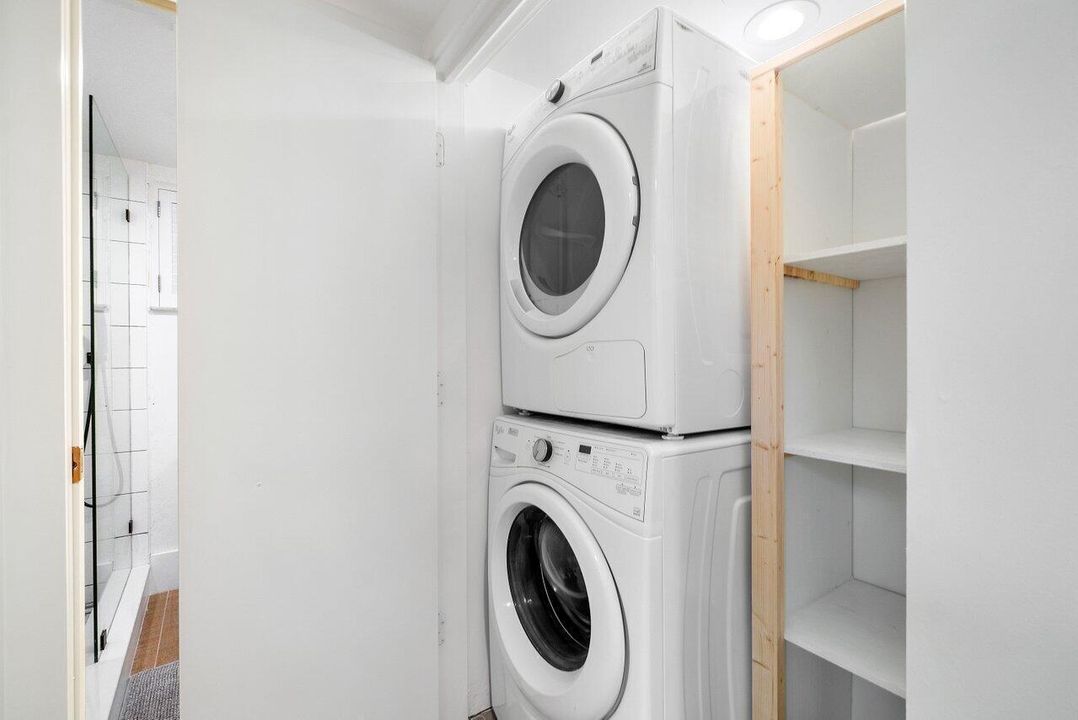 Washer & dryer