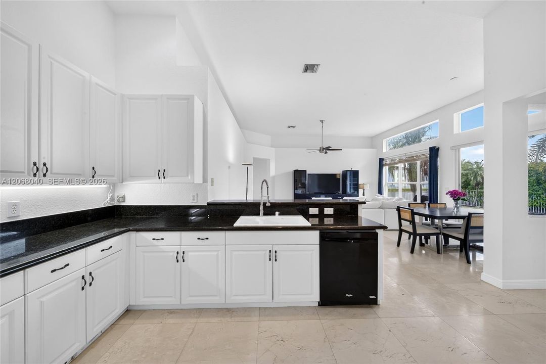 For Sale: $1,150,000 (5 beds, 3 baths, 2917 Square Feet)