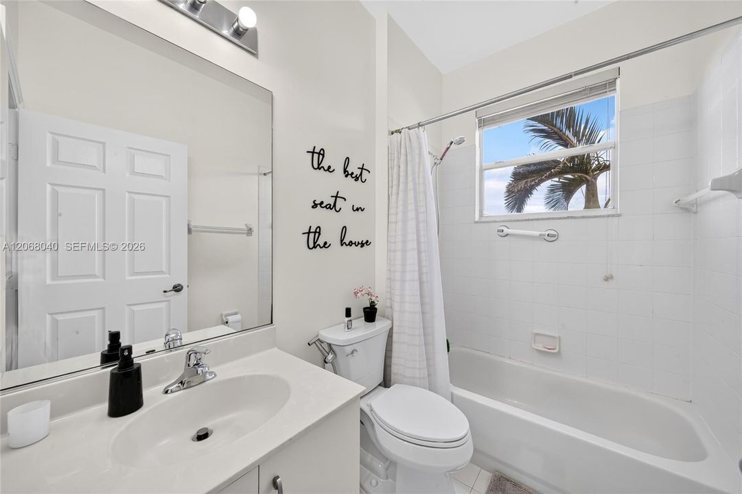 For Sale: $1,150,000 (5 beds, 3 baths, 2917 Square Feet)
