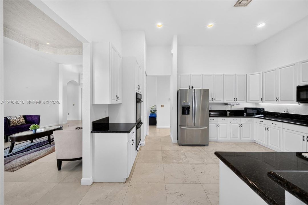 For Sale: $1,150,000 (5 beds, 3 baths, 2917 Square Feet)