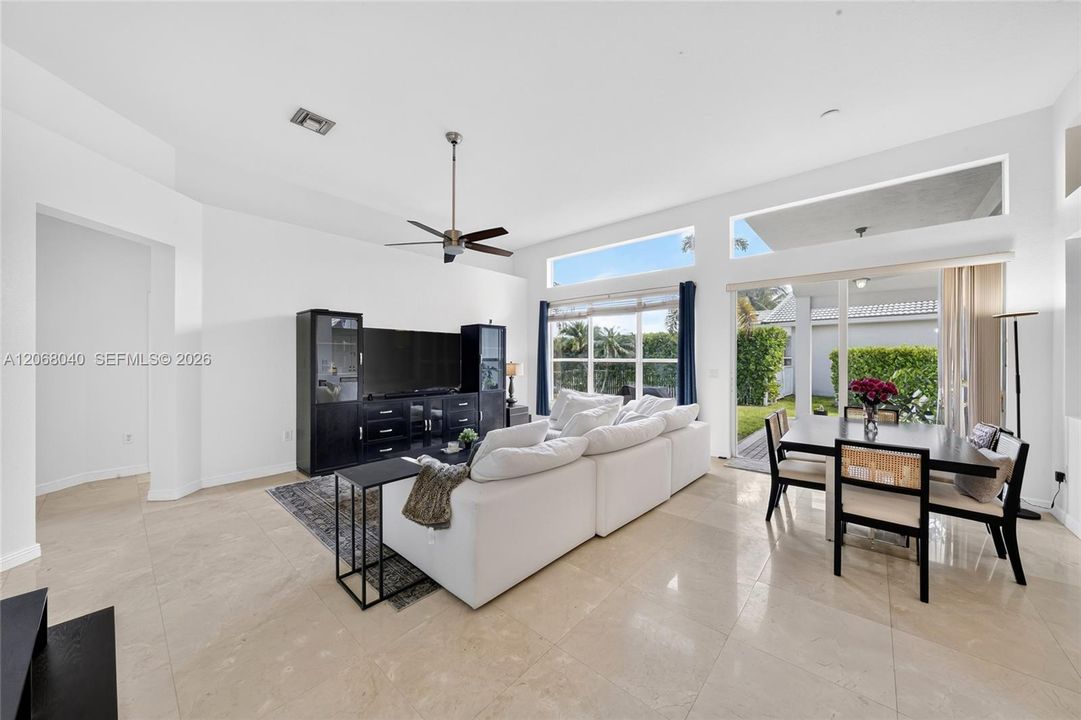 For Sale: $1,150,000 (5 beds, 3 baths, 2917 Square Feet)
