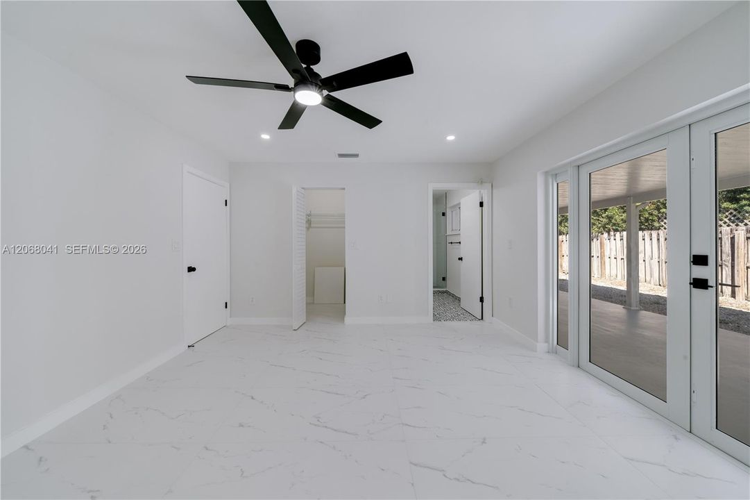 For Rent: $3,500 (3 beds, 2 baths, 1369 Square Feet)