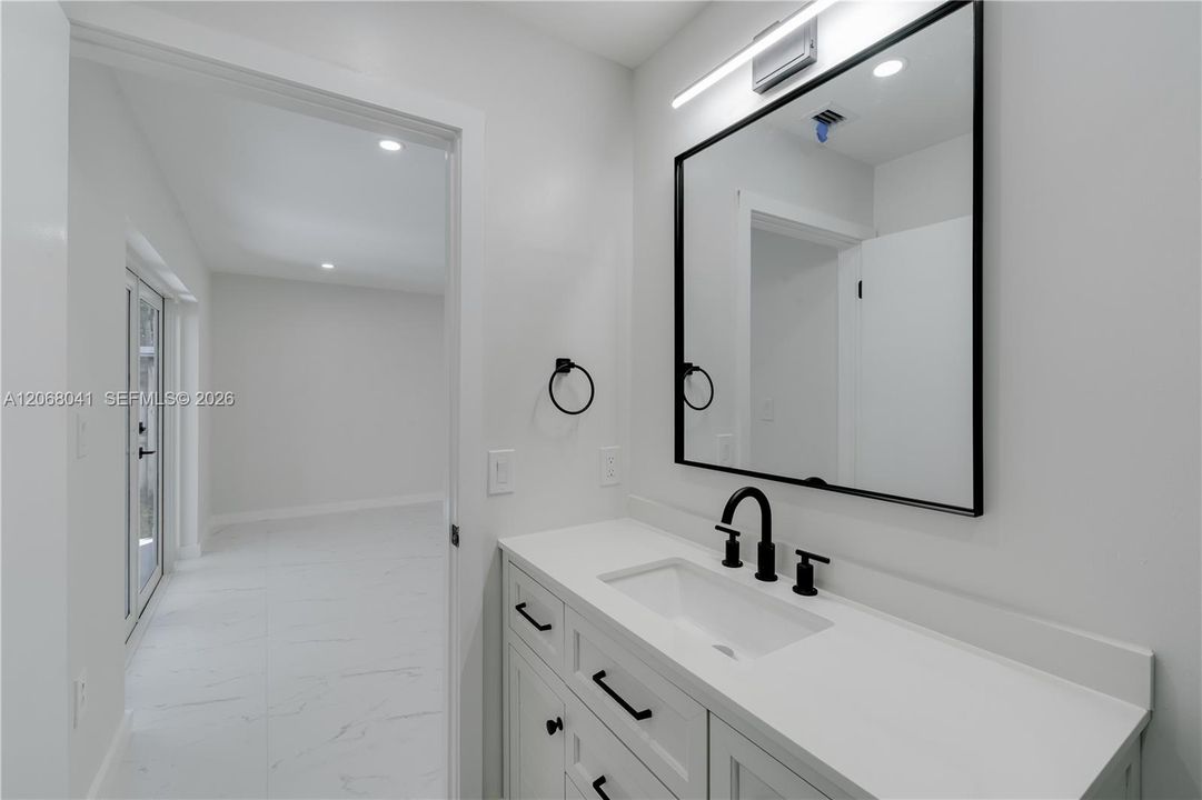 For Rent: $3,500 (3 beds, 2 baths, 1369 Square Feet)