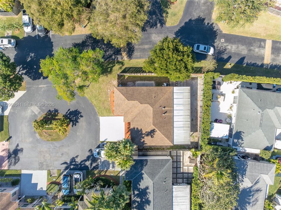 For Rent: $3,500 (3 beds, 2 baths, 1369 Square Feet)