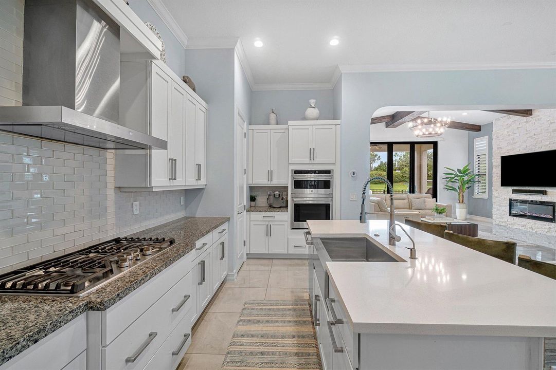 013-8331GrandPrixLane-BoyntonBeach-FL-33