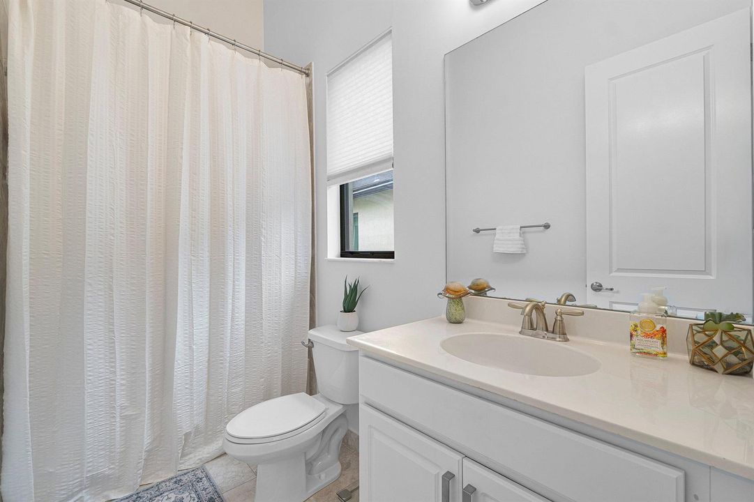 022-8331GrandPrixLane-BoyntonBeach-FL-33