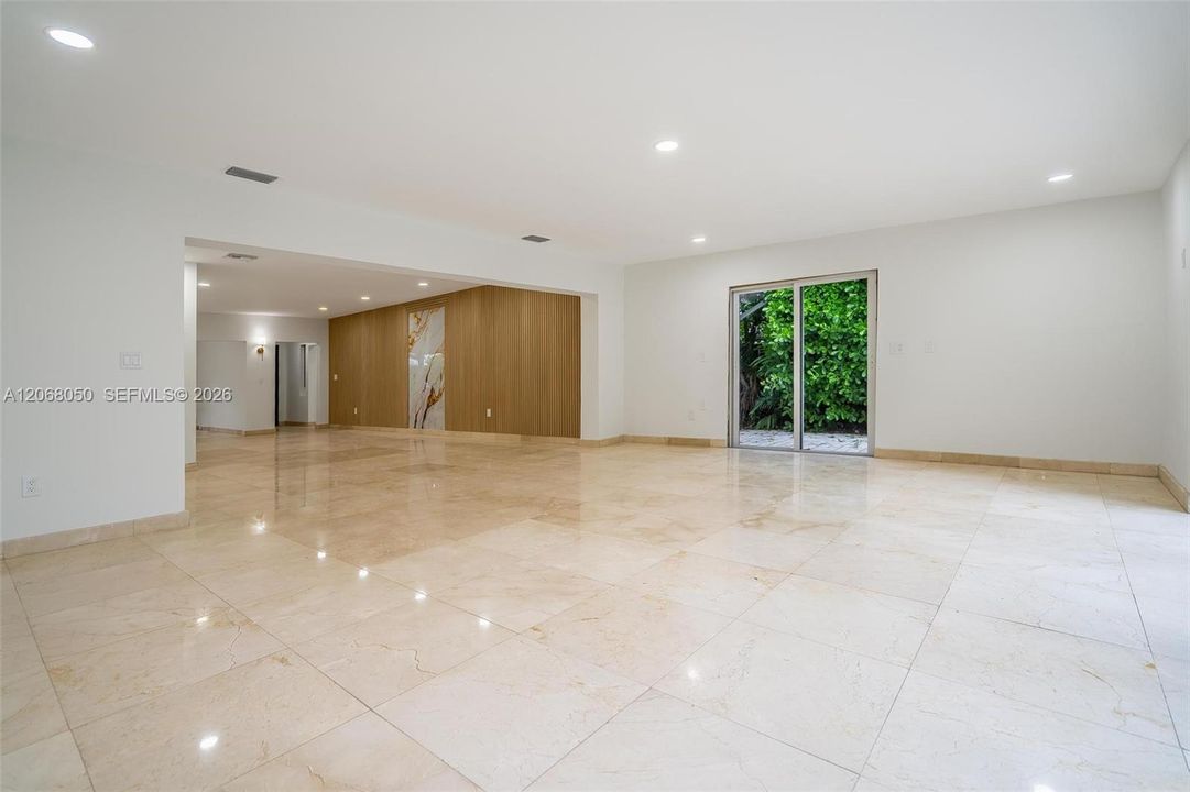 В аренду: $15,900 (4 спален, 3 ванн, 2782 Квадратных фут)