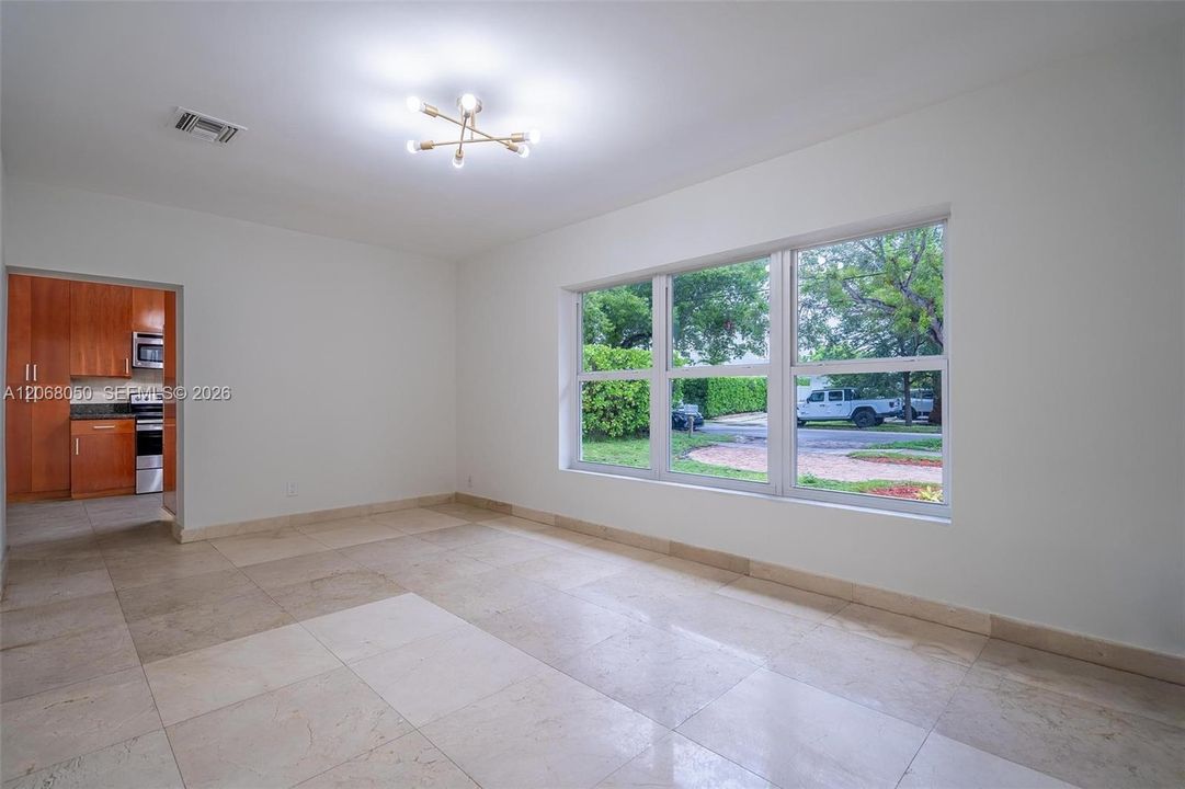 В аренду: $15,900 (4 спален, 3 ванн, 2782 Квадратных фут)