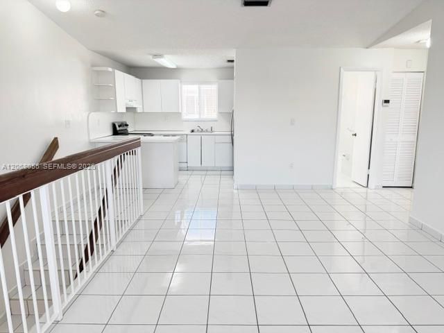 Living/Dining Area