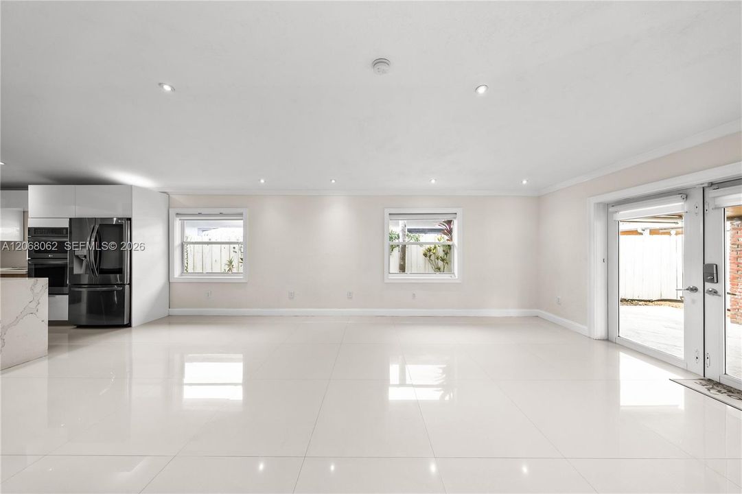 For Sale: $620,000 (4 beds, 3 baths, 1515 Square Feet)