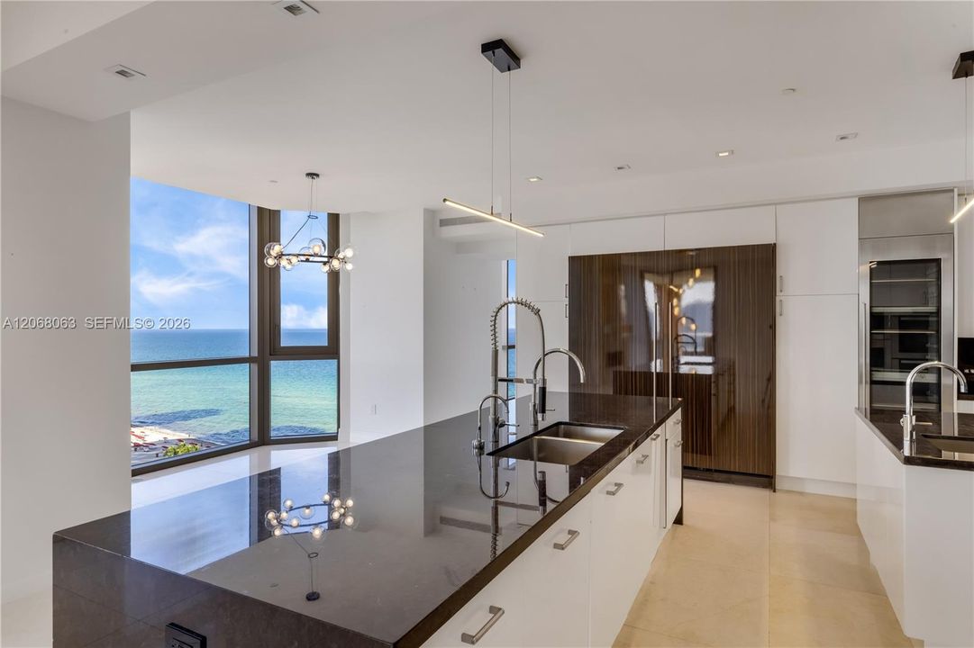 For Sale: $6,795,000 (3 beds, 6 baths, 4609 Square Feet)